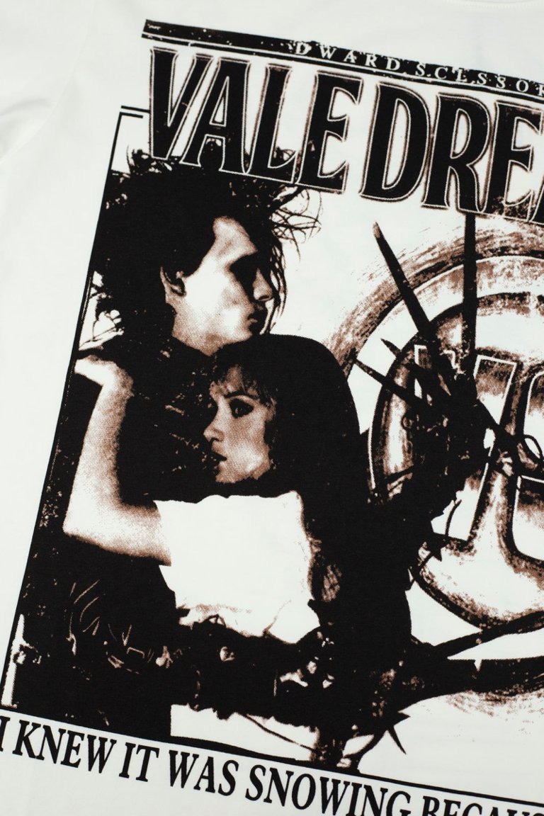 Vale Spine‑Pattern Valley Dreams Graphic Tee