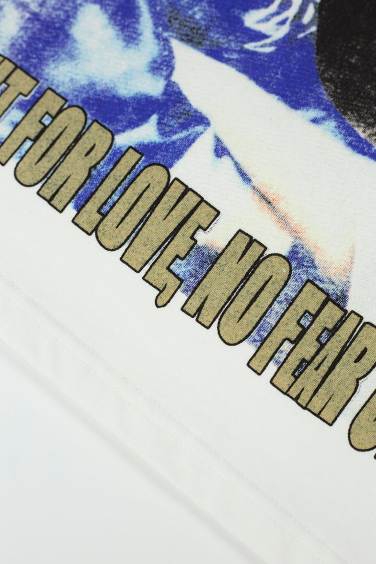 Vale Valley Dreams Retro Portrait Print Tee