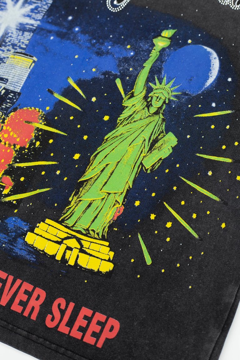 Vale Statue‑of‑Liberty Graphic Black Tee